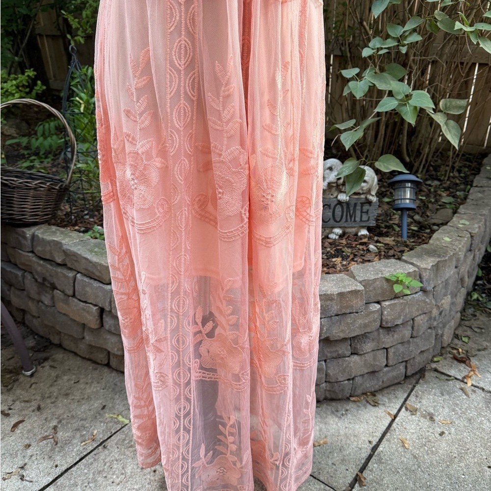 Elegant Soft Pink Flowy Lace Maxi Dress. M-L. - Picture 3 of 12